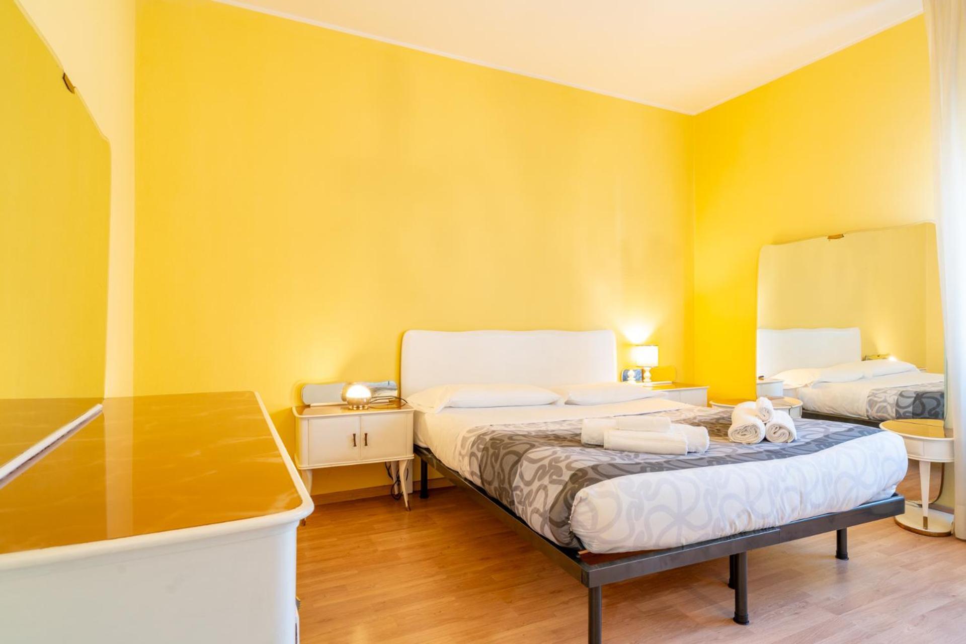 Spacious Apartment At Como Lake Mandello del Lario Bagian luar foto
